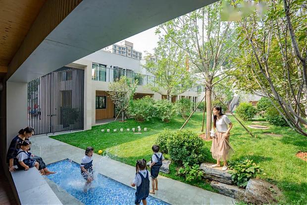 體驗鋼筋混凝土叢林中的愛之園幼兒園（LEED認(rèn)證）