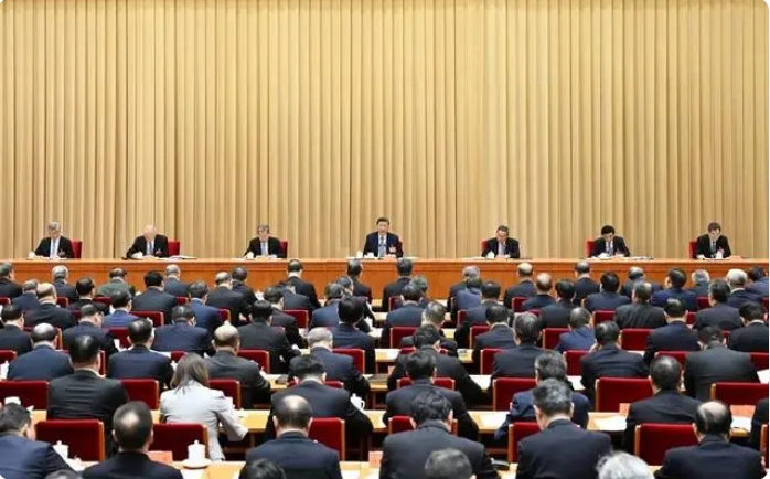 中央經(jīng)濟(jì)工作會議在北京舉行，明確培育綠色建筑等新增長點