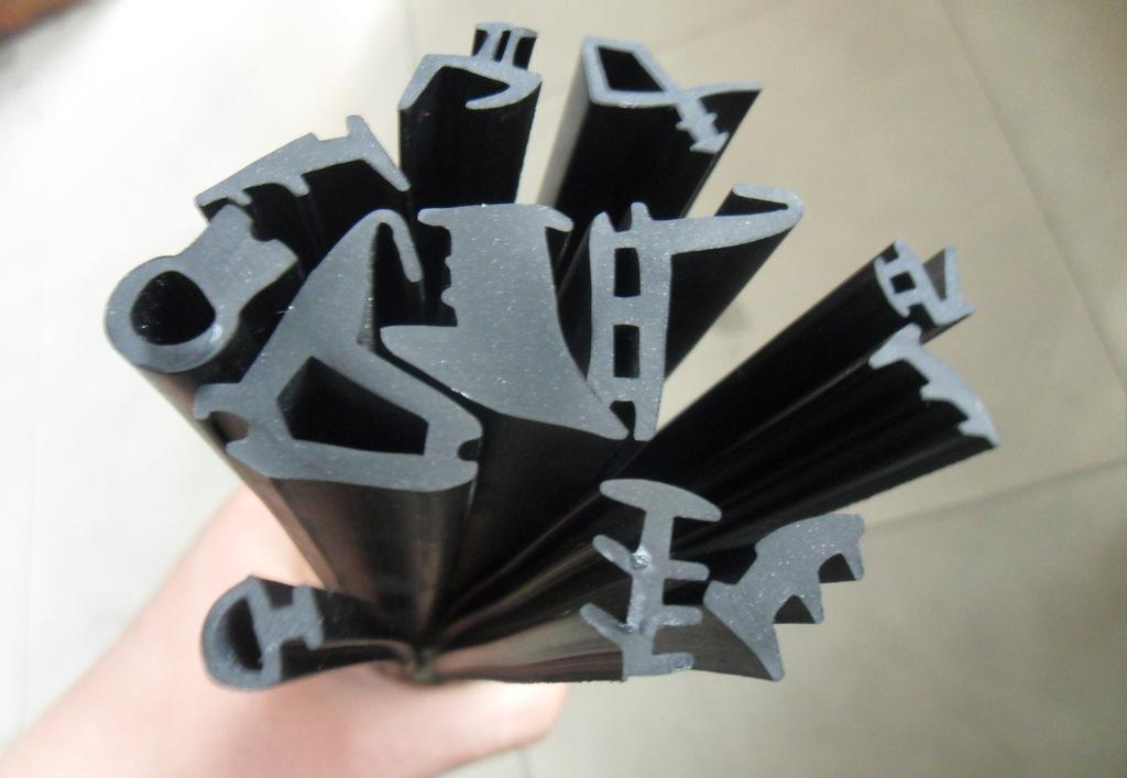 綠建產品|建筑門窗用密封膠條(EPDM)
